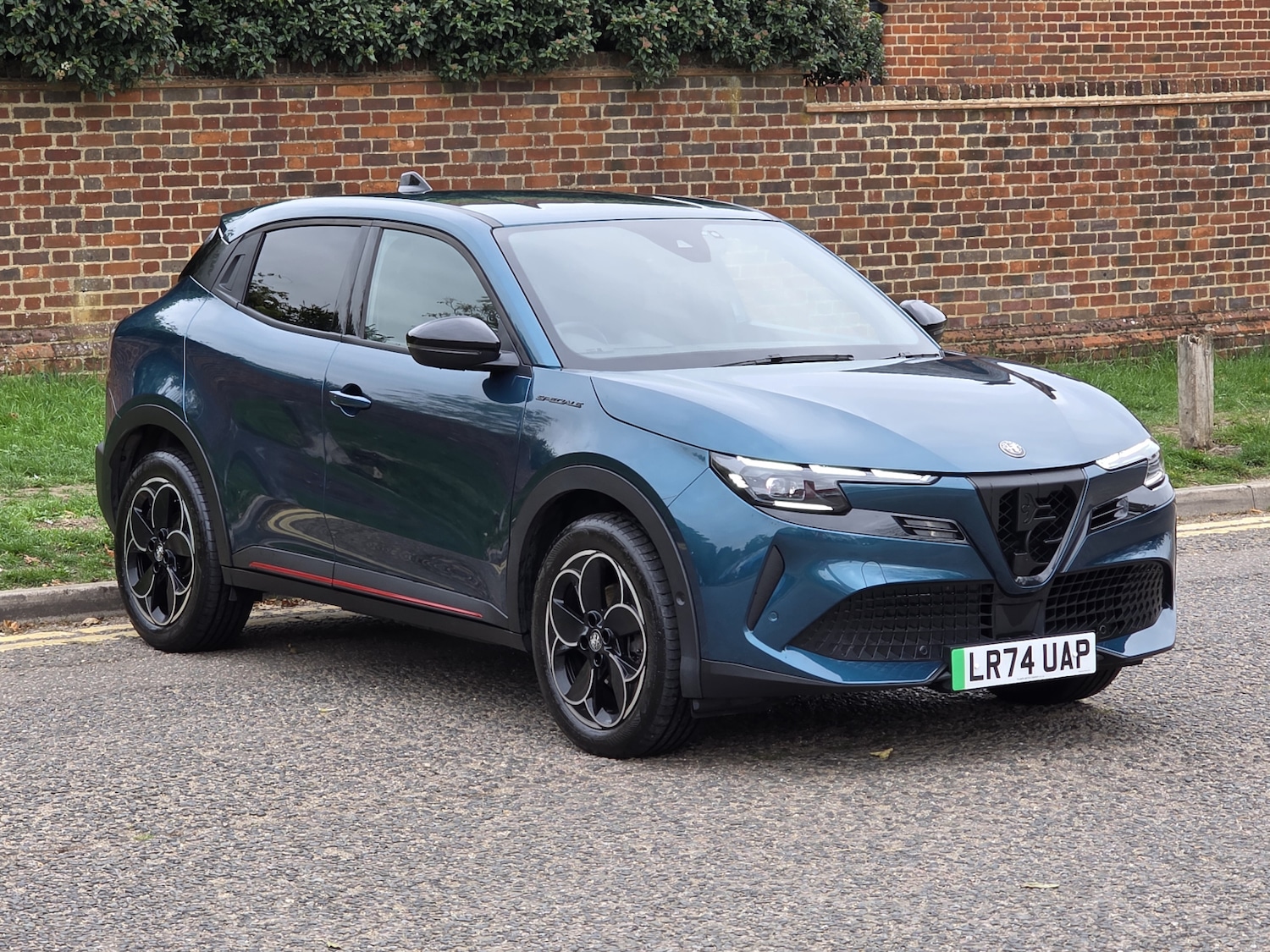 Used Alfa Romeo Junior 2024 for sale - 76328347: Photo 1