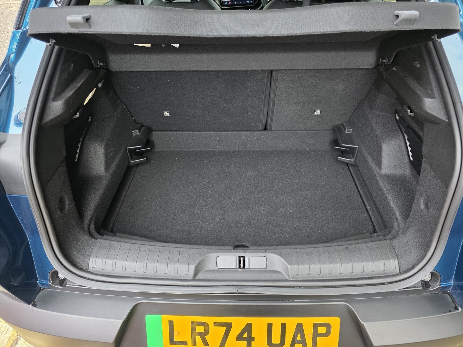 Used Alfa Romeo Junior 2024 for sale - 76328347: Photo 24