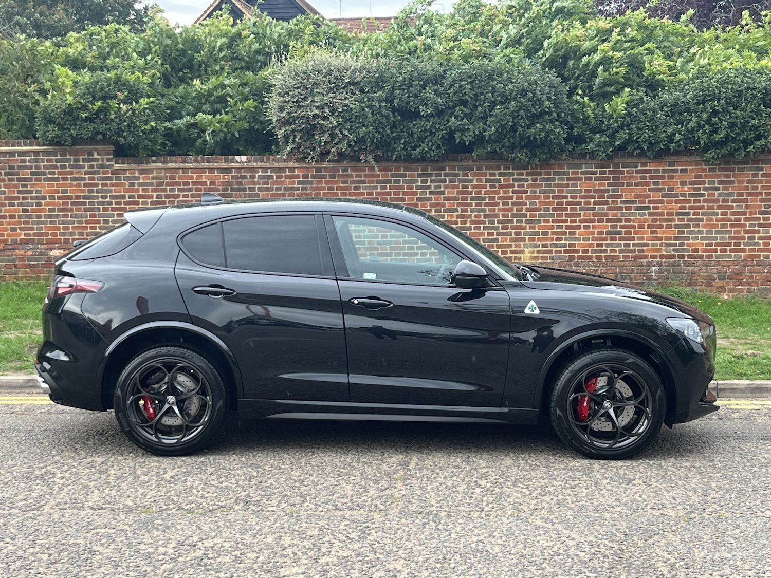 Used Alfa Romeo Stelvio 2025 for sale - 76146059: Photo 2