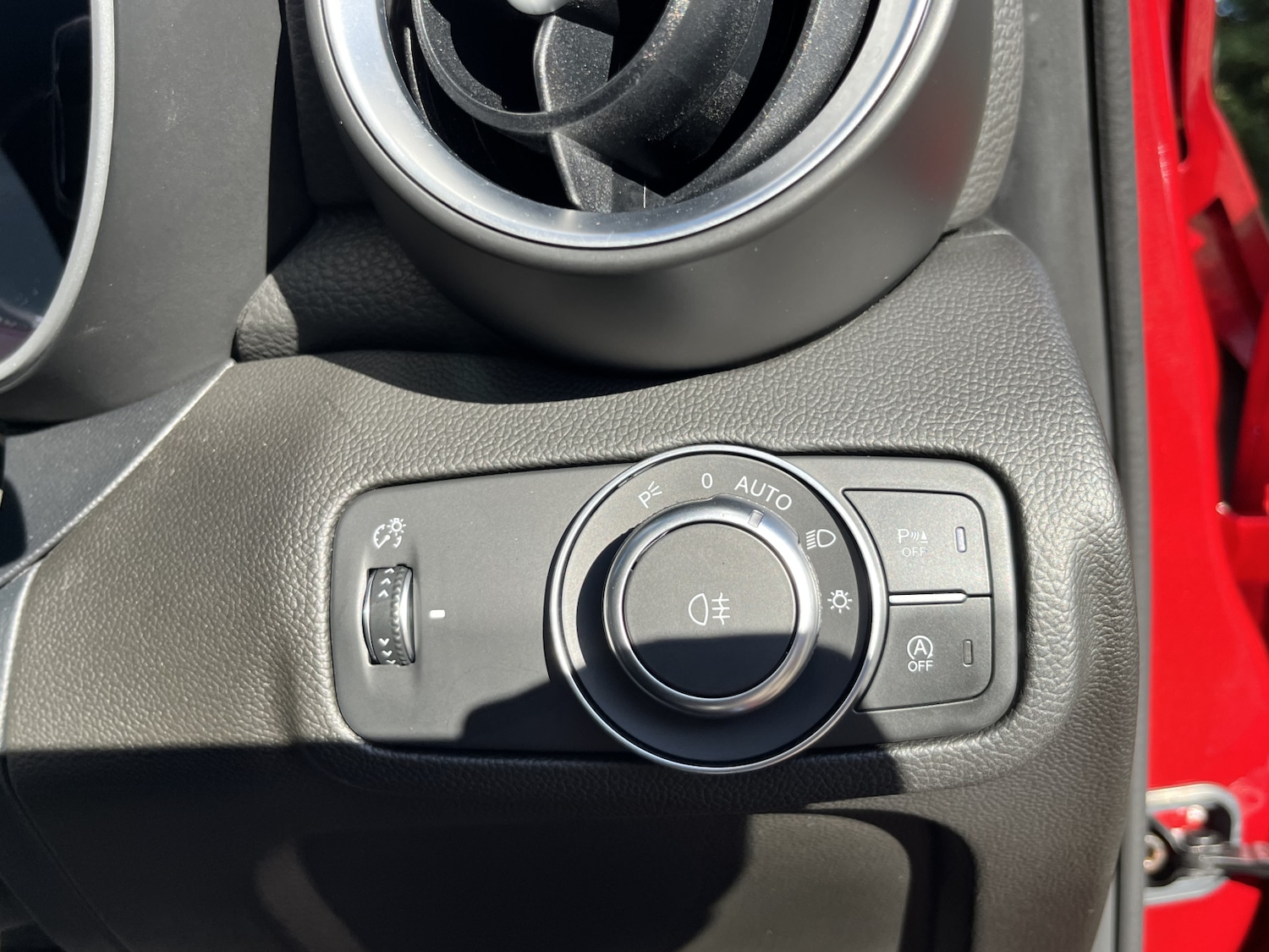 Used Alfa Romeo Giulia 2024 for sale - 75959481: Photo 25