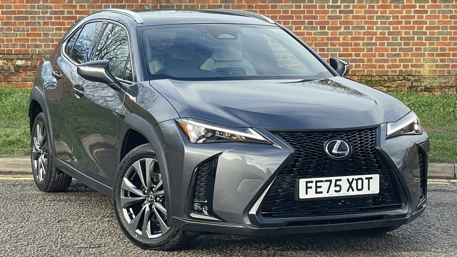 Used Lexus UX 2025 for sale - 77745750: Photo 3