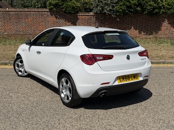 Used Alfa Romeo Giulietta 2018 for sale - 79367046: Photo