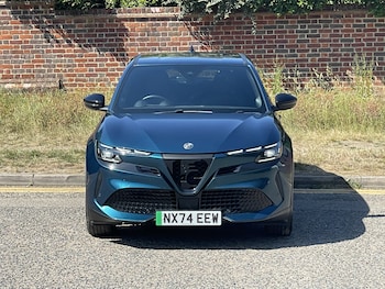 Used Alfa Romeo Junior 2024 for sale - 78656574: Photo
