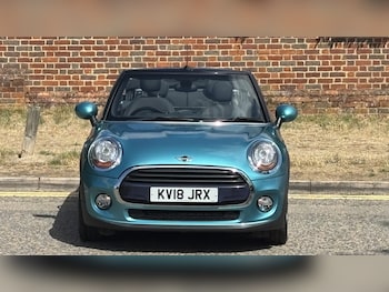 Used MINI Convertible 2018 for sale - 75501827: Photo