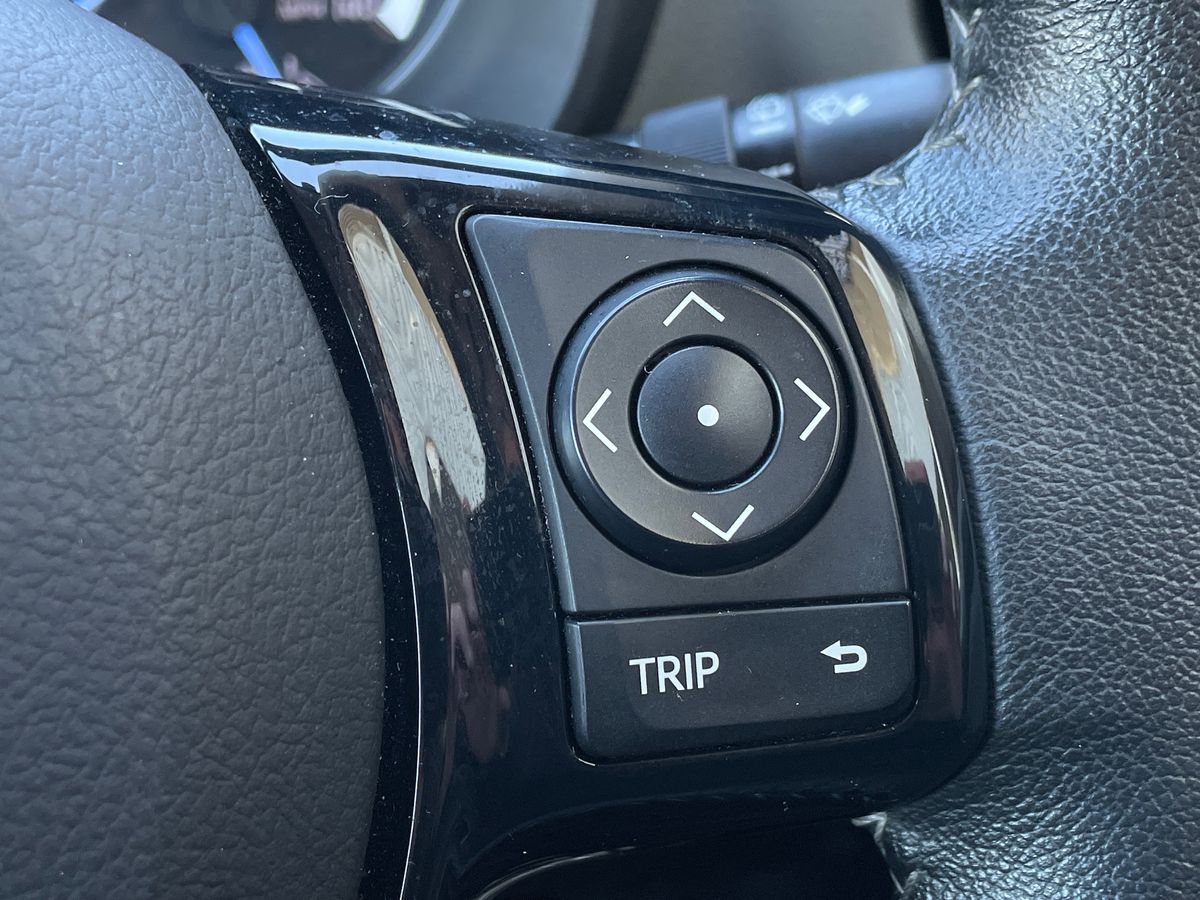 Used Toyota Yaris 2017 for sale - 78009070: Photo 17