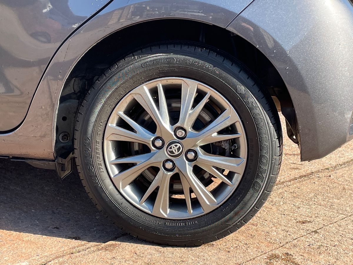 Used Toyota Yaris 2017 for sale - 78009070: Photo 9