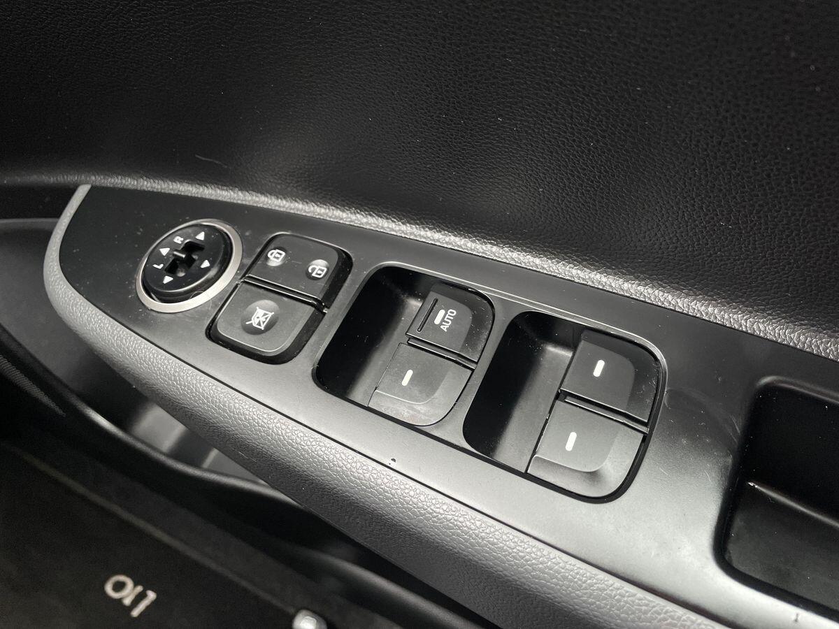 Used Hyundai i10 2019 for sale - 76716928: Photo 20