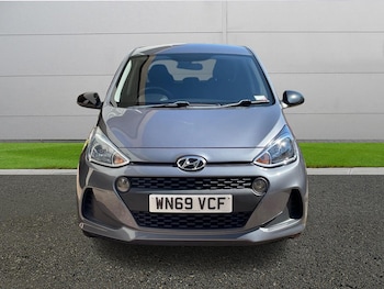 Used Hyundai i10 2019 for sale - 79162002: Photo