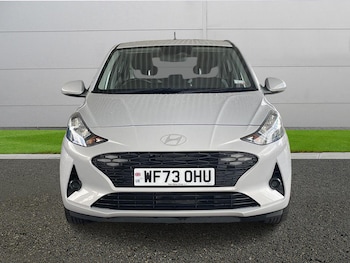 Used Hyundai i10 2023 for sale - 79077576: Photo