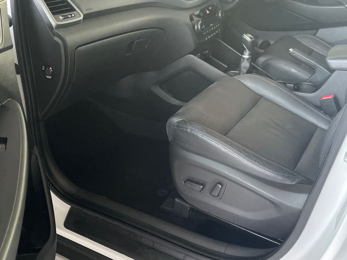 Used Hyundai TUCSON 2017 for sale - 77003005: Photo 26