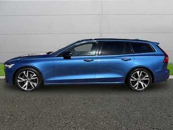 Used Volvo V60 2019 for sale - 77975498: Photo