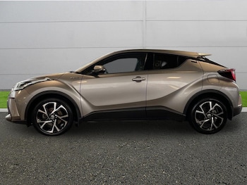Used Toyota C-HR 2021 for sale - 76716914: Photo