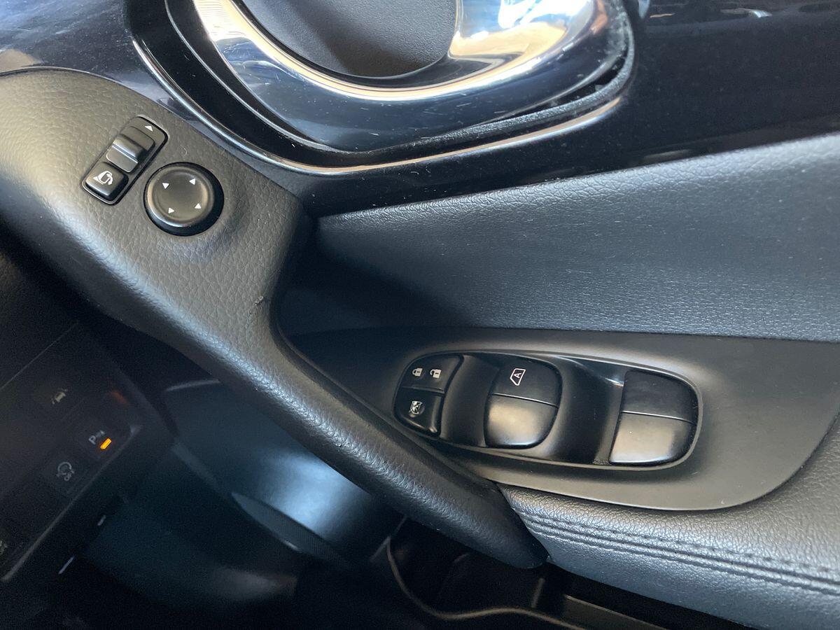 Used Nissan Qashqai 2015 for sale - 76801638: Photo 20