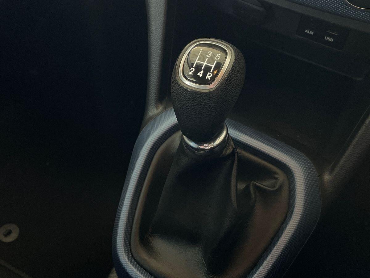 Used Hyundai i10 2014 for sale - 76965239: Photo 19