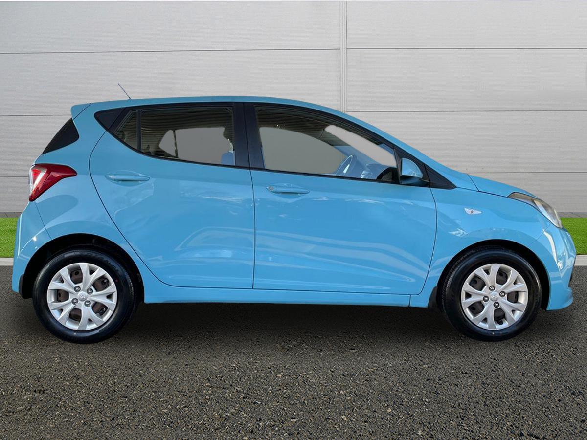 Used Hyundai i10 2014 for sale - 76965239: Photo 8