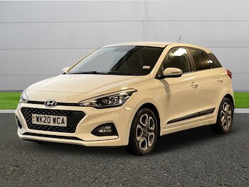 Used Hyundai i20 2020 for sale - 77003002: Photo