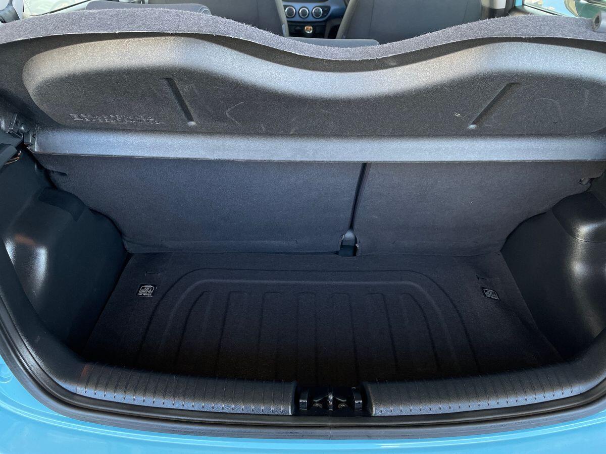 Used Hyundai i10 2014 for sale - 76716911: Photo 12