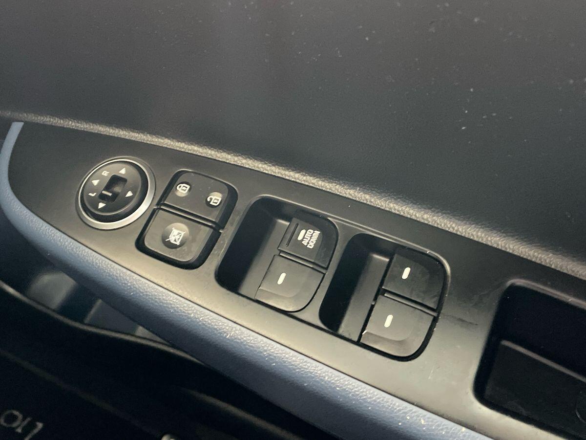 Used Hyundai i10 2014 for sale - 76716911: Photo 20