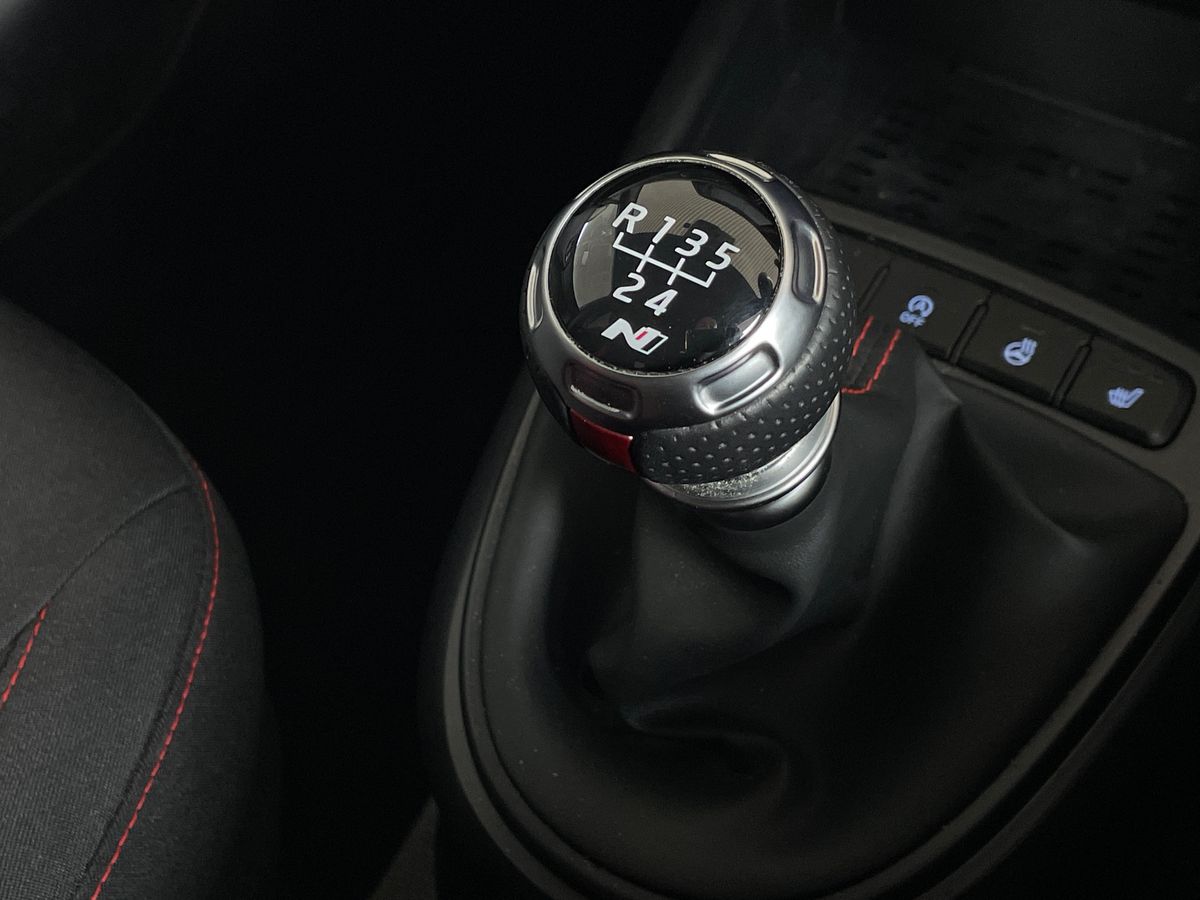 Used Hyundai i10 2023 for sale - 77739904: Photo 19