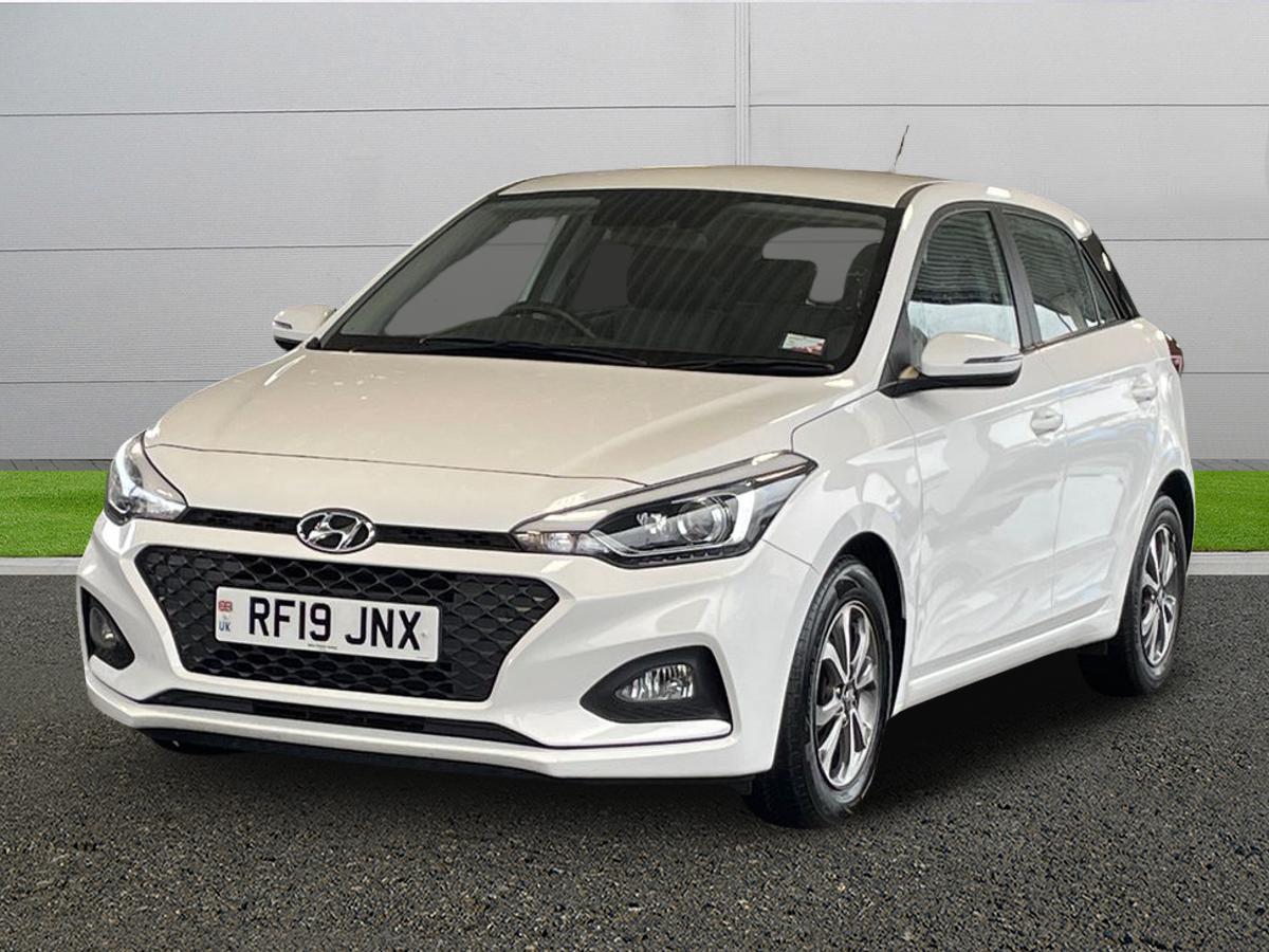 Used Hyundai i20 2019 for sale - 77003001: Photo 3
