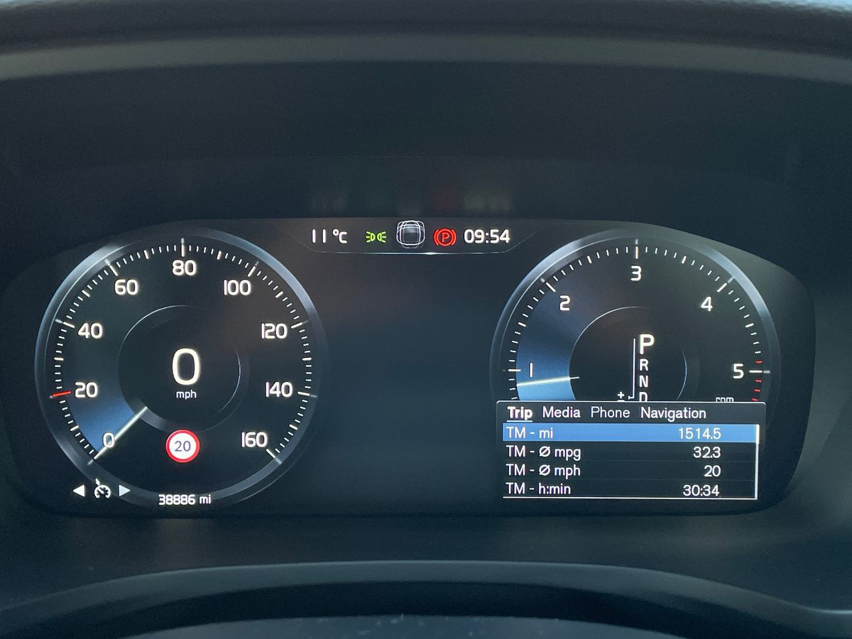 Used Volvo V60 2019 for sale - 77942038: Photo 14