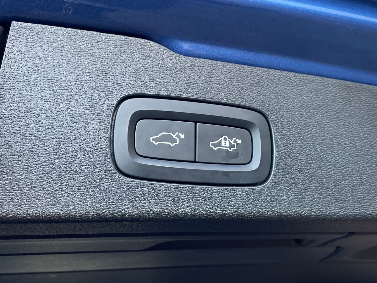 Used Volvo V60 2019 for sale - 77942038: Photo 23