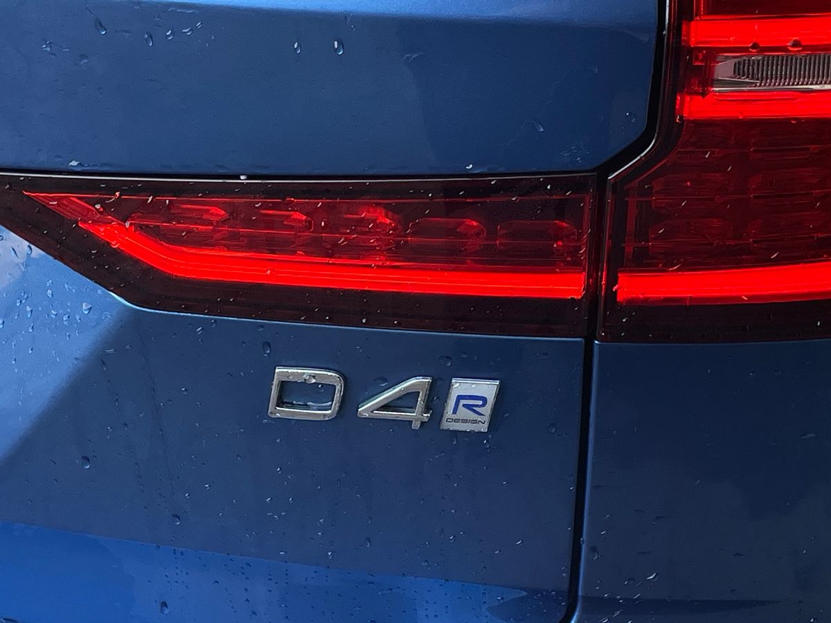 Used Volvo V60 2019 for sale - 77942038: Photo 31