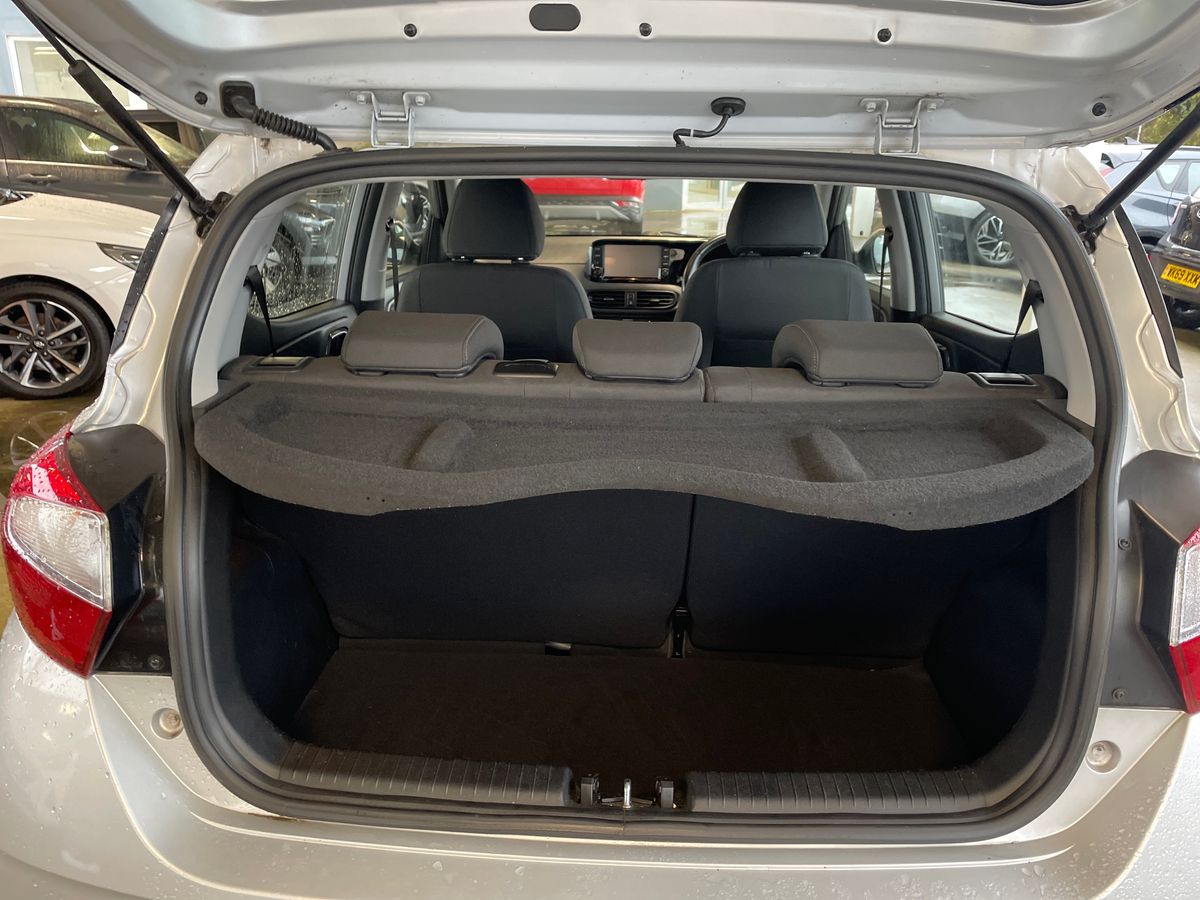 Used Hyundai i10 2022 for sale - 77205607: Photo 12