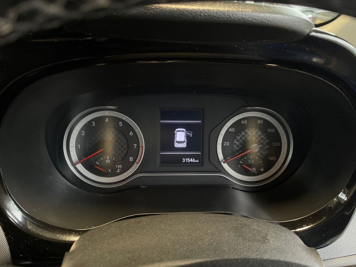 Used Hyundai i10 2022 for sale - 77205607: Photo 14