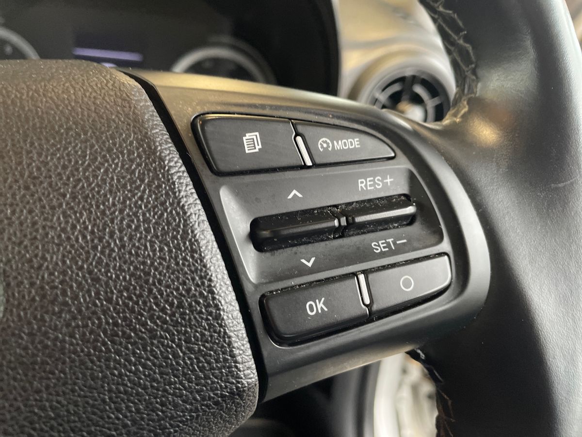 Used Hyundai i10 2022 for sale - 77205607: Photo 17