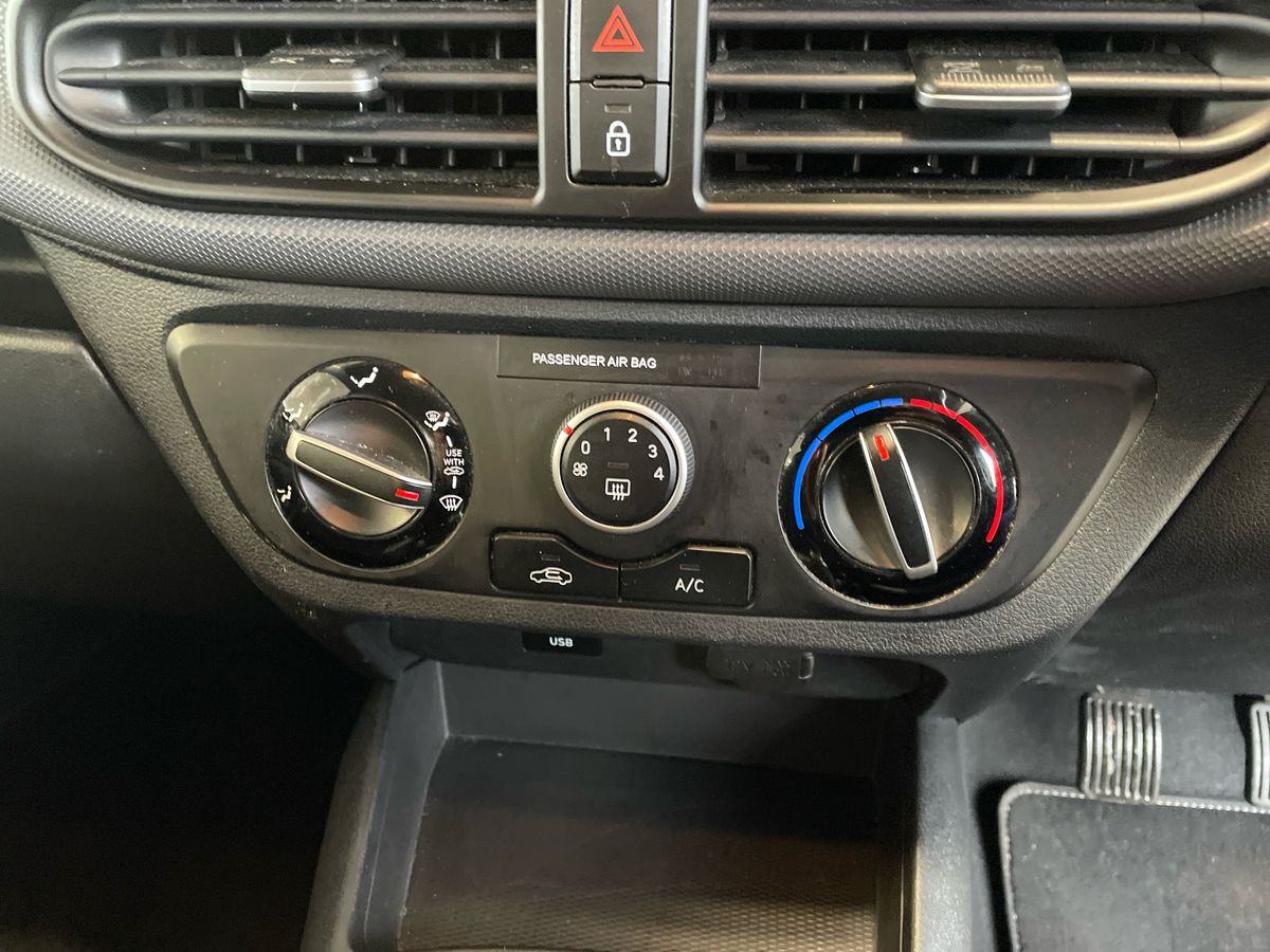 Used Hyundai i10 2022 for sale - 77205607: Photo 18