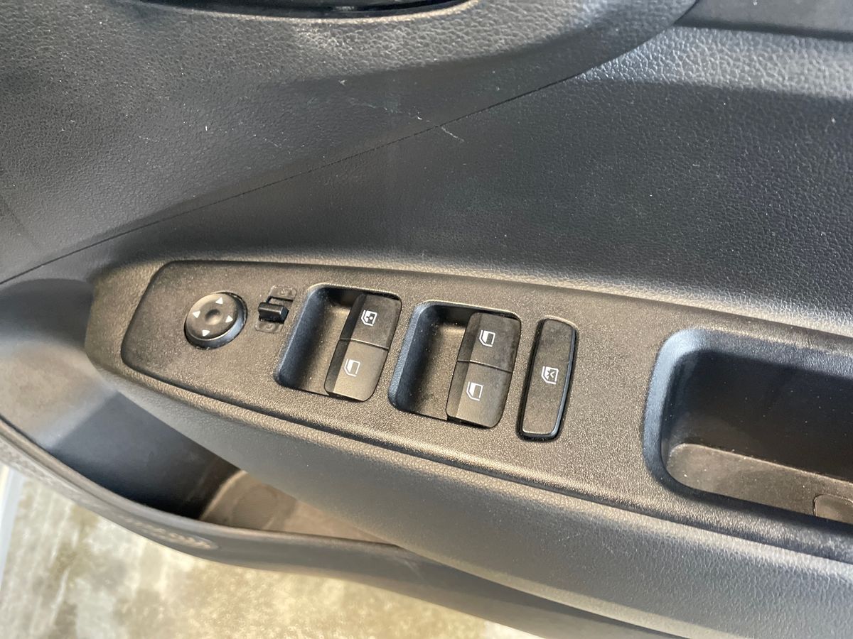 Used Hyundai i10 2022 for sale - 77205607: Photo 20