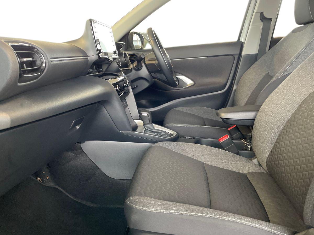 Used Toyota Yaris Cross 2023 for sale - 77512639: Photo 10