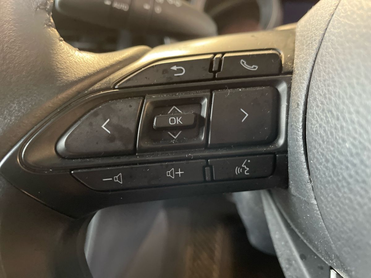 Used Toyota Yaris Cross 2023 for sale - 77512639: Photo 16