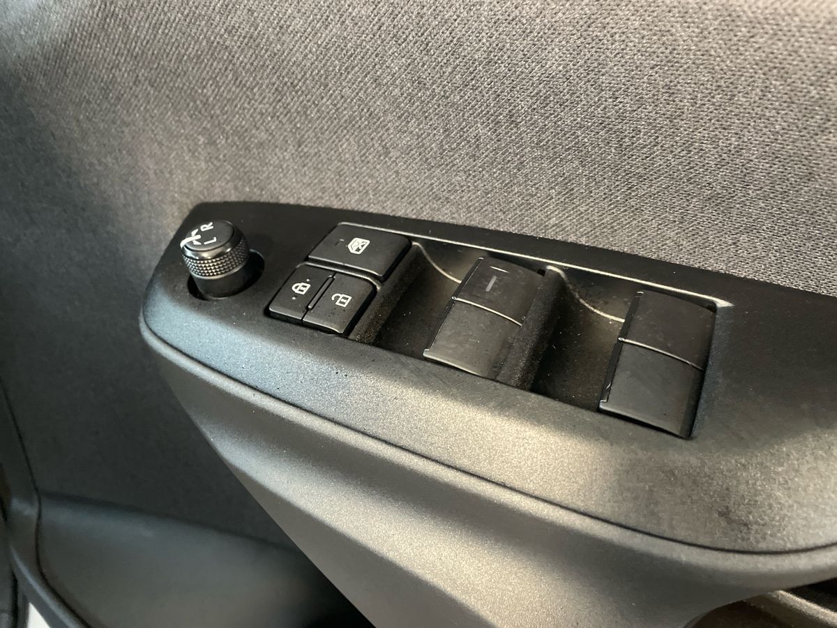 Used Toyota Yaris Cross 2023 for sale - 77512639: Photo 20