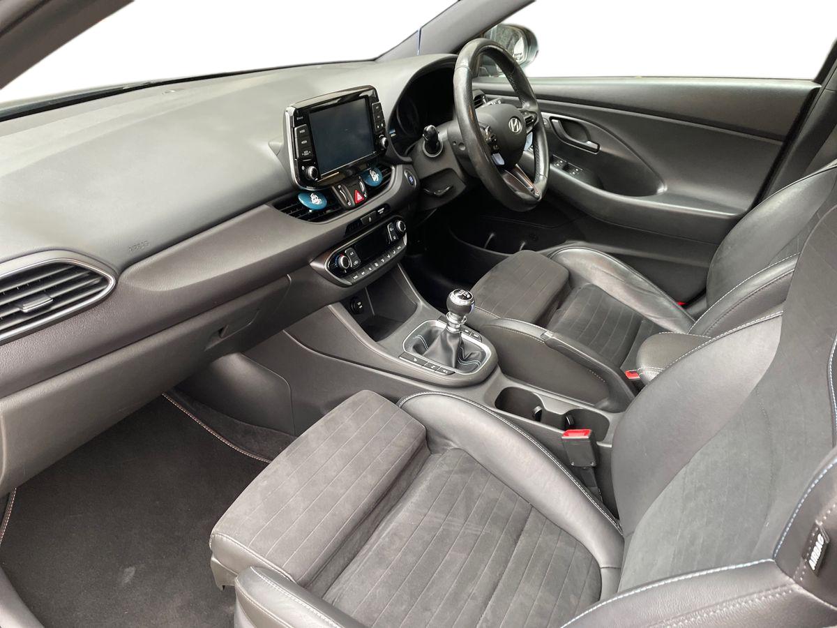 Used Hyundai i30 2018 for sale - 77648104: Photo 10