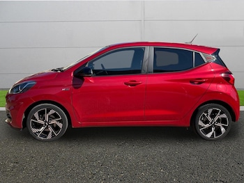 Used Hyundai i10 2023 for sale - 79101797: Photo