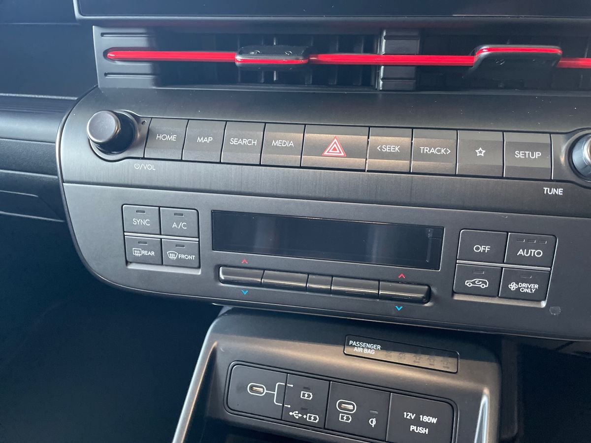 Used Hyundai KONA 2023 for sale - 78117686: Photo 18