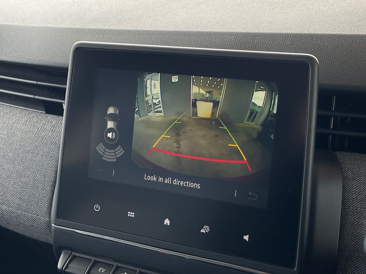 Used Renault Clio 2024 for sale - 77885489: Photo 25