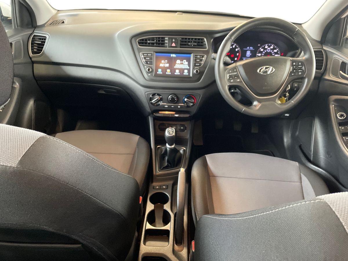Used Hyundai i20 2019 for sale - 76965250: Photo 13