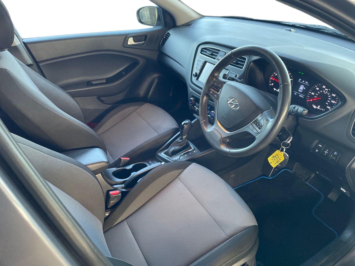 Used Hyundai i20 2020 for sale - 77002994: Photo 15