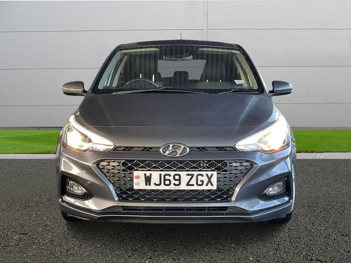 Used Hyundai i20 2020 for sale - 77002994: Photo 2