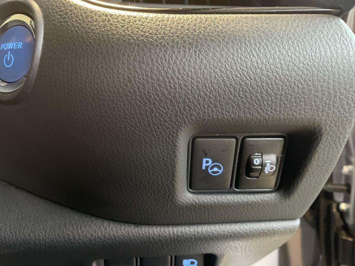 Used Toyota C-HR 2021 for sale - 77002991: Photo 23