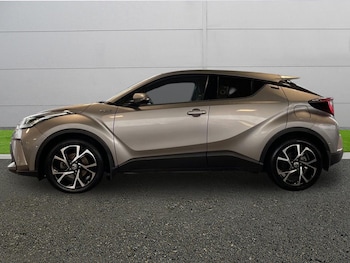 Used Toyota C-HR 2021 for sale - 77002991: Photo