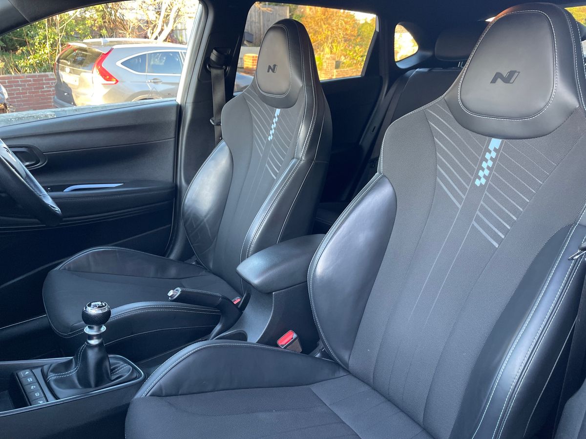 Used Hyundai i20 2023 for sale - 77002999: Photo 30