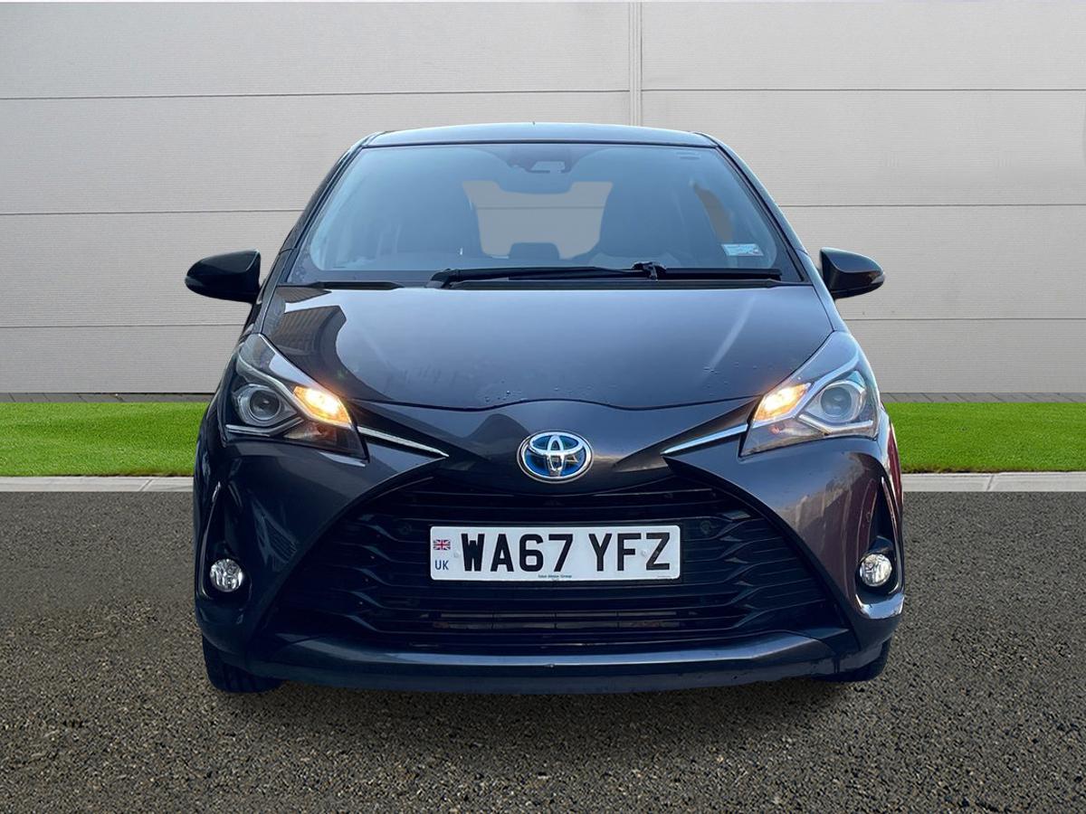 Used Toyota Yaris 2017 for sale - 77934278: Photo 2