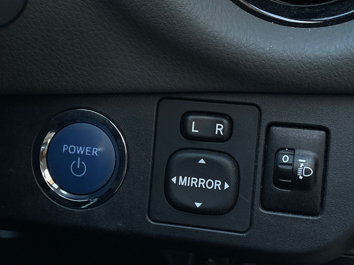 Used Toyota Yaris 2017 for sale - 77934278: Photo 24