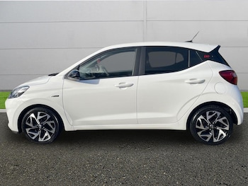 Used Hyundai i10 2022 for sale - 77002993: Photo