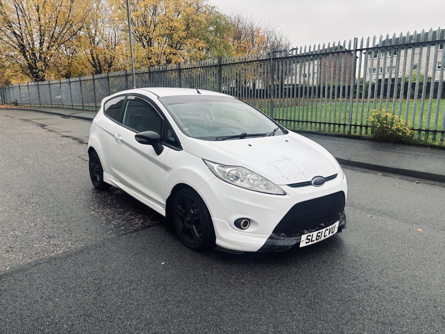 Used Ford Fiesta 2011 for sale - 76536557: Photo 2