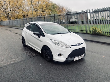 Used Ford Fiesta 2011 for sale - 76536557: Photo